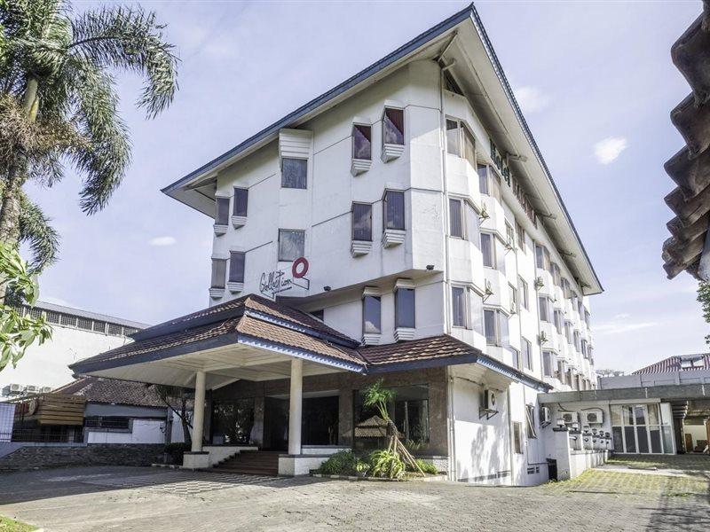 Collection O 25 Hotel Baltika Bandung Kültér fotó